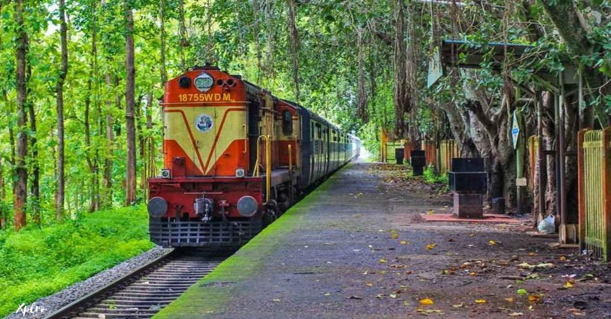Guide to Traveling by Train in India, Xplro