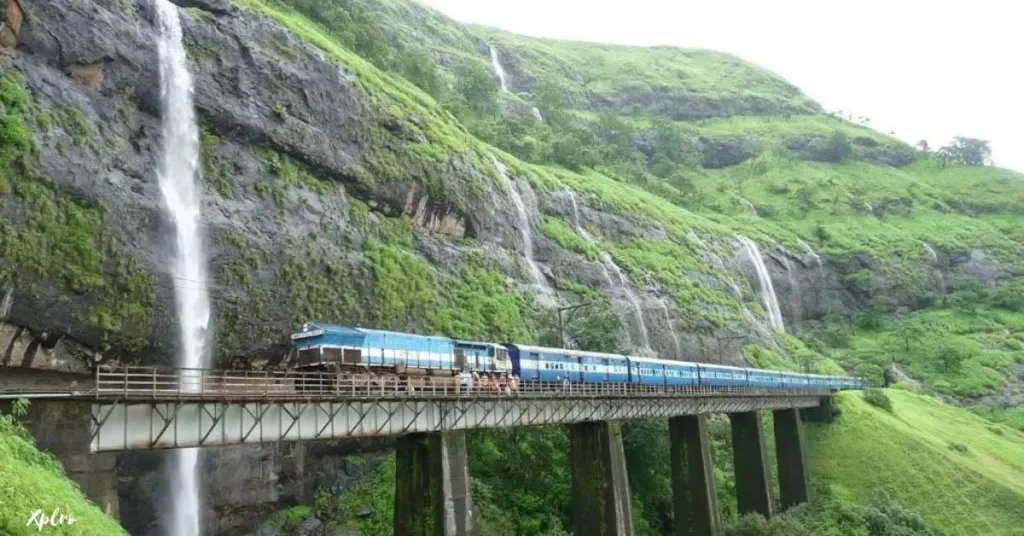 scenery of kerala by train, Xplro