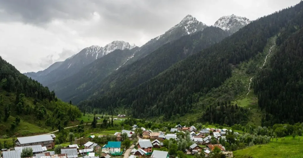 Aru valley Village jammu and kashmir