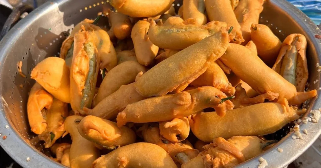 Mirchi Bajji Hyderabad's Street Food, Xplro