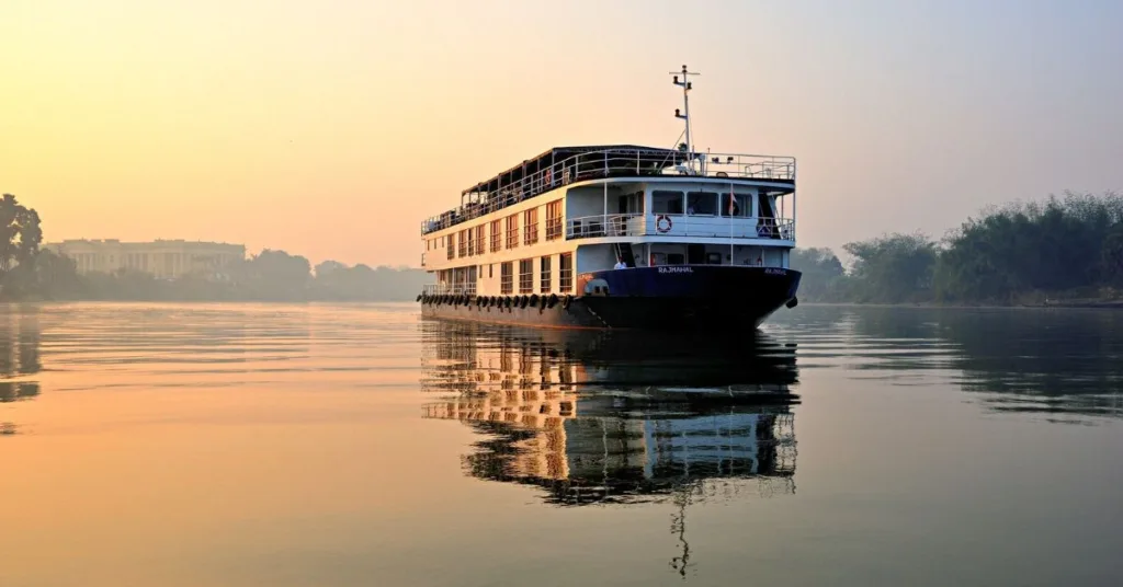 Hooghly River Cruise, Xplro