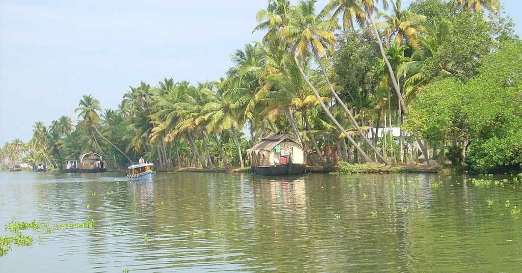 Kuttanad Backwaters, Kerala, Xplro