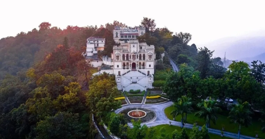 Ananda in the Himalayas, Uttarakhand, Xplro