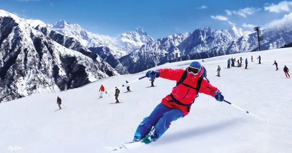 Skiing in Auli, Xplro