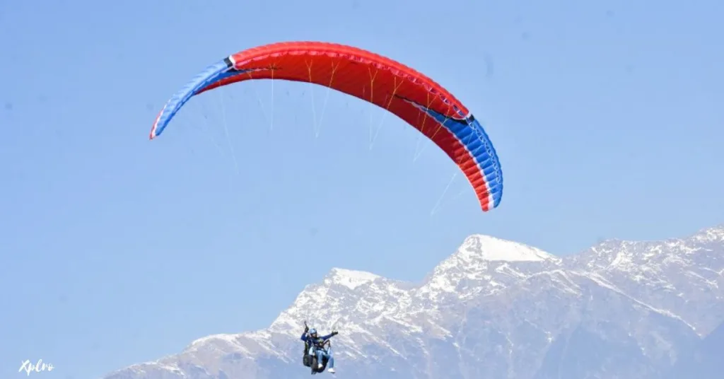 Paragliding in Bir Billing, Xplro