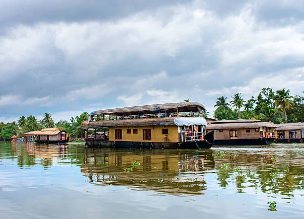 Alleppey Beach in Kerala: 5 Reasons Why This Coastal Jewel Should Be Your Next Destination