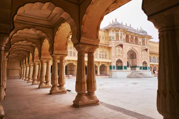 Amer Fort and Palace: Discover 7 Stunning Highlights of Jaipur’s Majestic Landmark