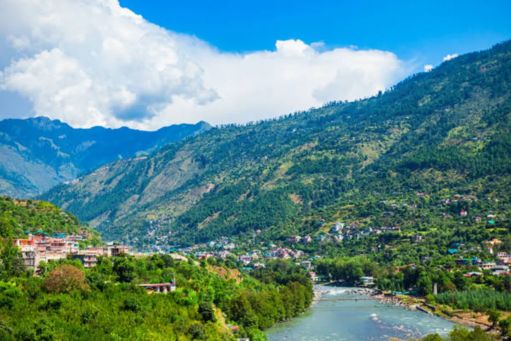 Best Destinations in India to Visit in December: Top 12 Must-Visit Places for Winter Travelers Manali