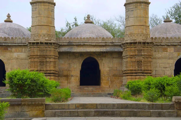 Champaner Pavagadh Gujarat: Unveiling 10 Magical Wonders of History and Adventure