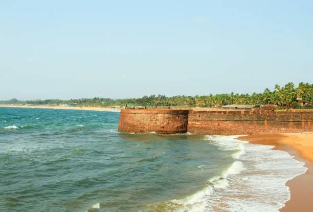 Beach Road Candolim Goa: 7 Enchanting Reasons Why It’s the Heart of Goa’s Coastal Vibes