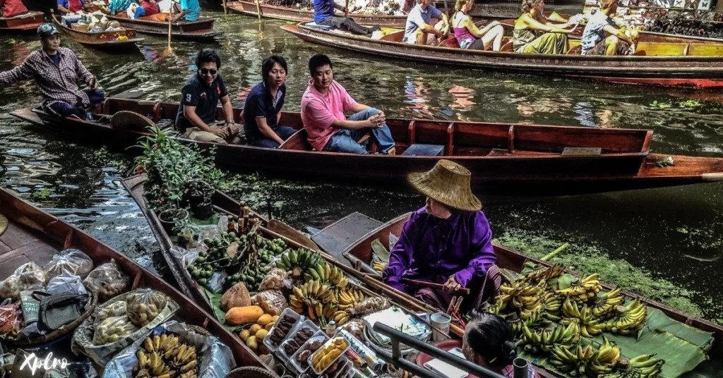 Damnoen Saduak Floating Market, Xplro