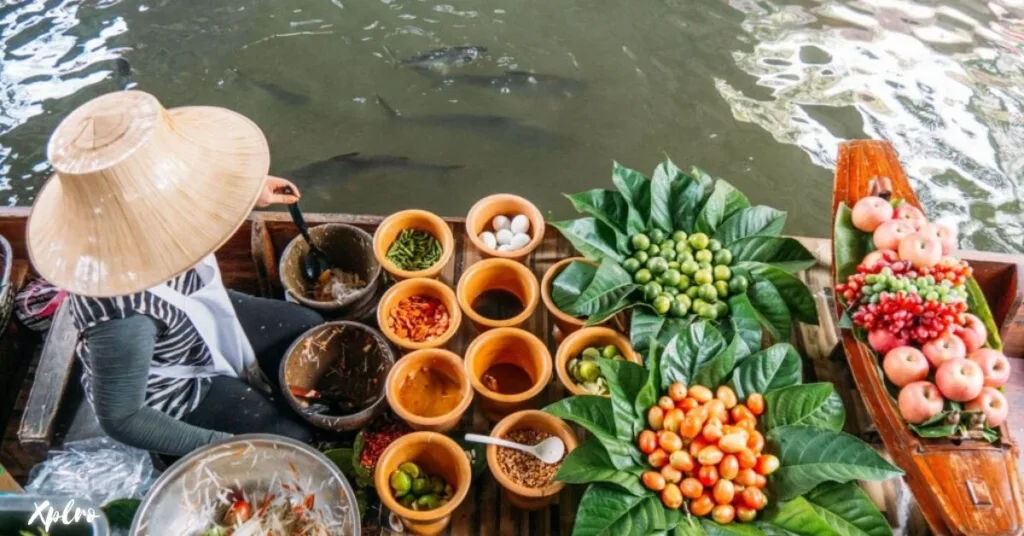 Taling Chan Floating Market, Xplro