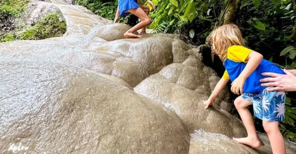 Sticky Waterfalls (Bua Tong)