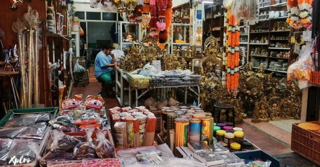 Phahurat Market (Little India), Xplro