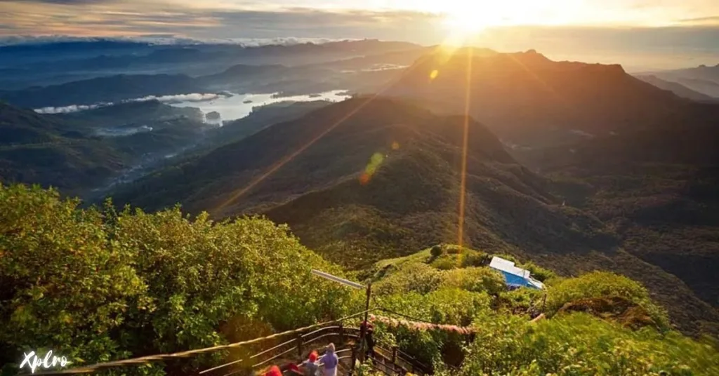 Trekking to Adam’s Peak, Xplro