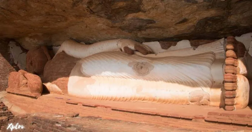 Exploring the Caves of Pidurangala, Xplro