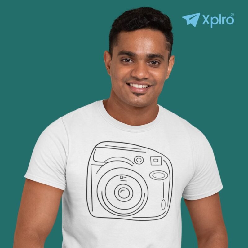 Camera – Men Classic Crew T-Shirt
