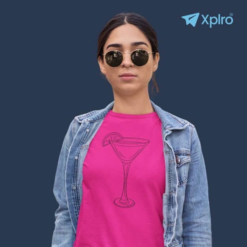 Cocktails–Women Classic Crew T-Shirt