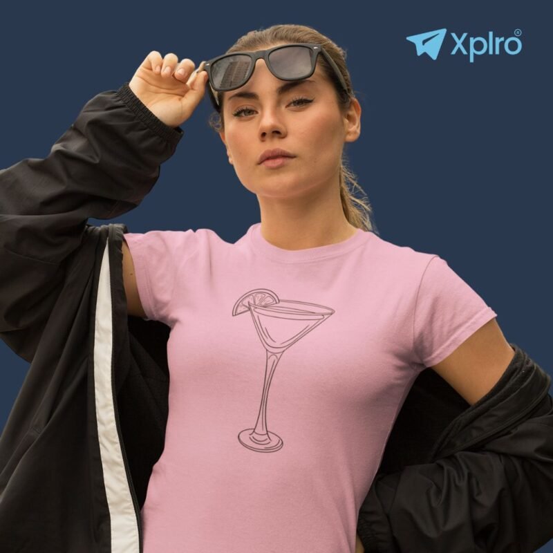 Cocktails–Women Classic Crew T-Shirt