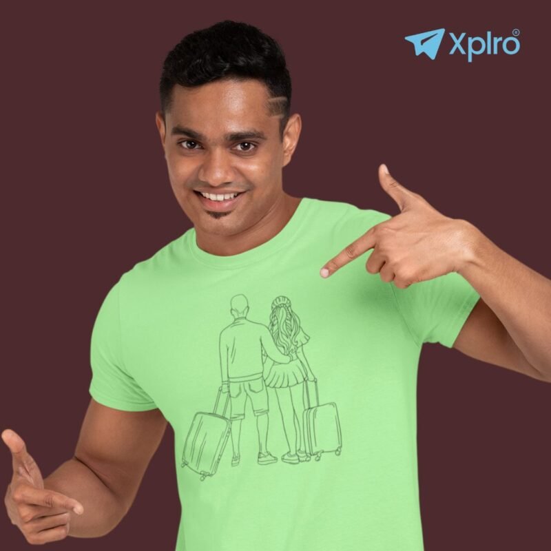 Travel couples Classic crew T-Shirt (2)