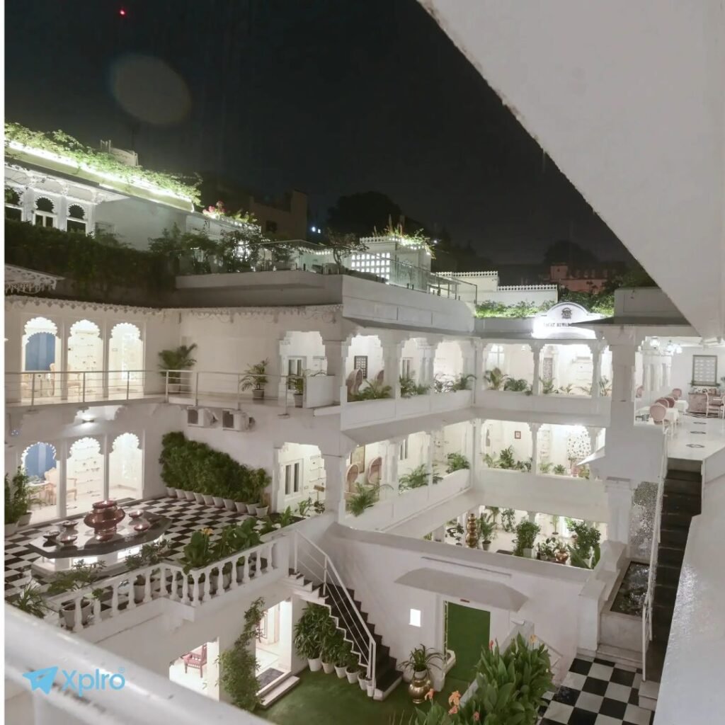 Jagat Niwas Palace, Xplro